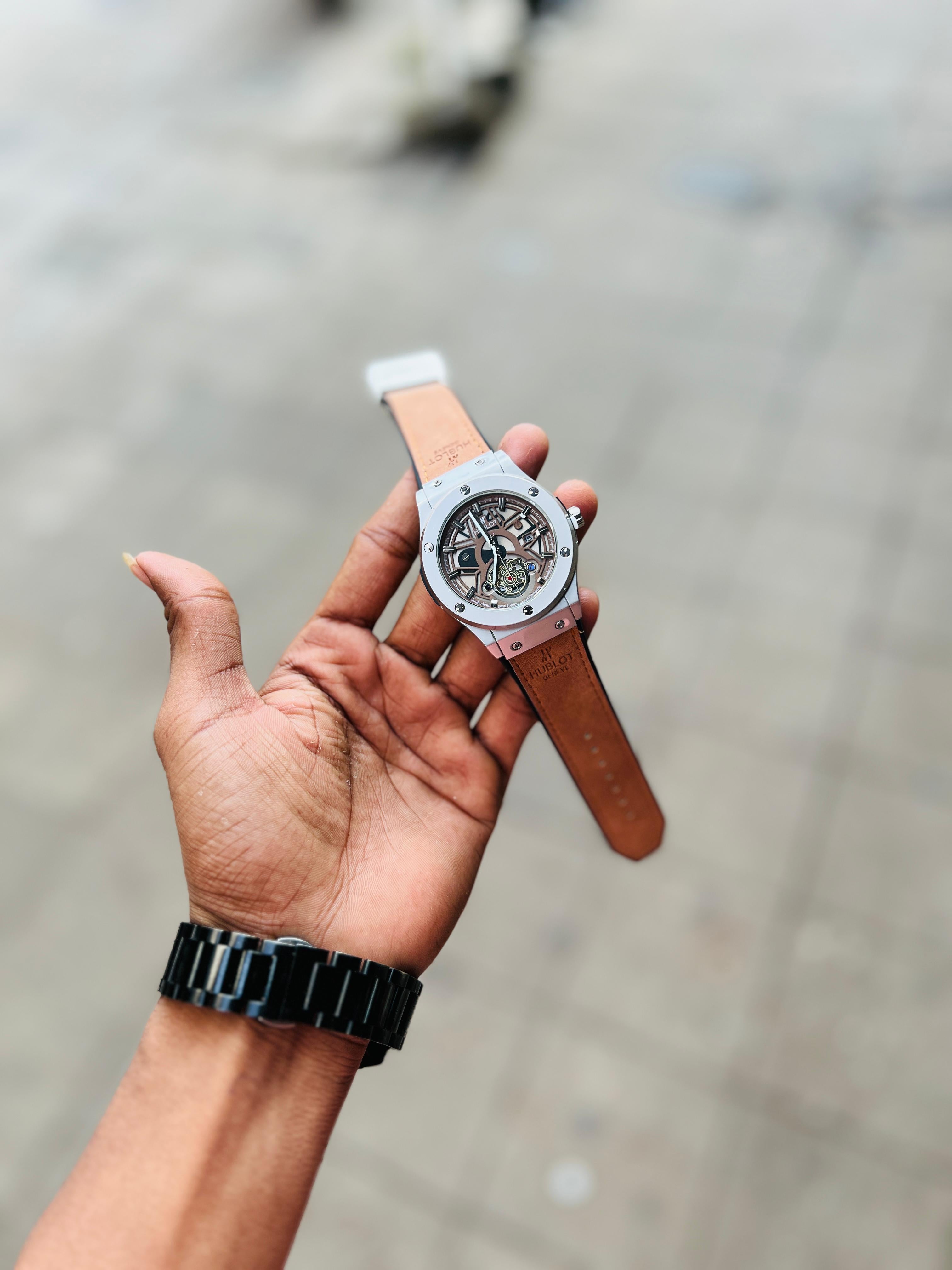 premium stylish analog watch for men